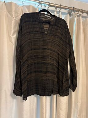 Vince oversized medium 100% silk shirt. Long sleeves. Brown/ Black.
